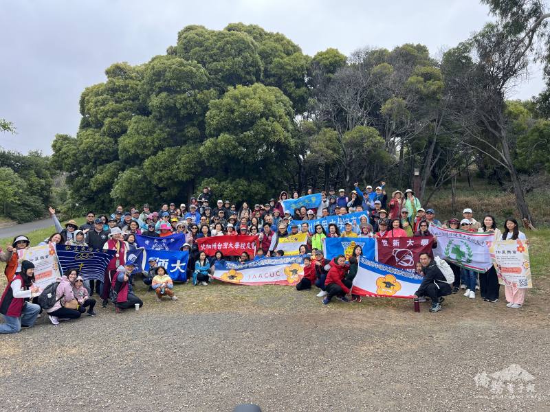 校聯健行活動吸引200多人共襄盛舉