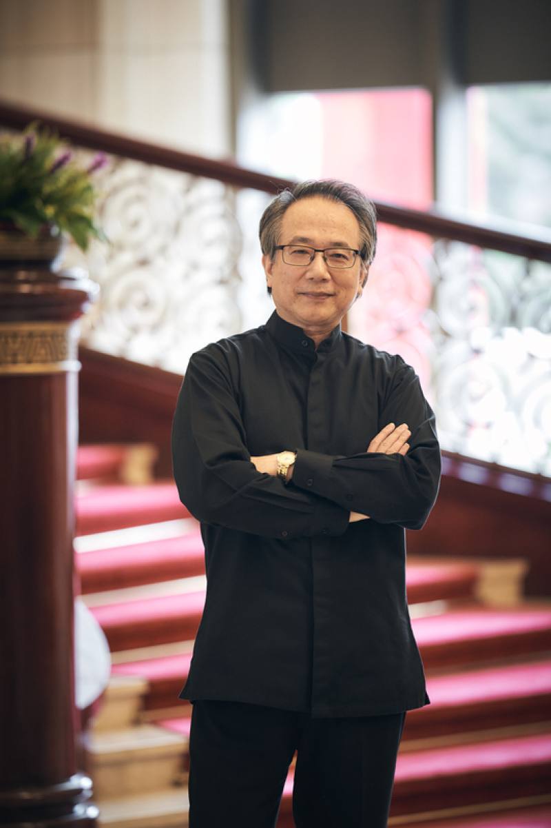 2025 TIFA「呂紹嘉、伊莉莎白．詹森與NSO」音樂會10日晚間將在台北國家音樂廳登場，指揮呂紹嘉（圖）將攜手NSO國家交響樂團，帶來德國作曲家馬勒與俄國作曲家蕭斯塔科維契重量級樂曲。（NSO提供，鄭達敬攝影）