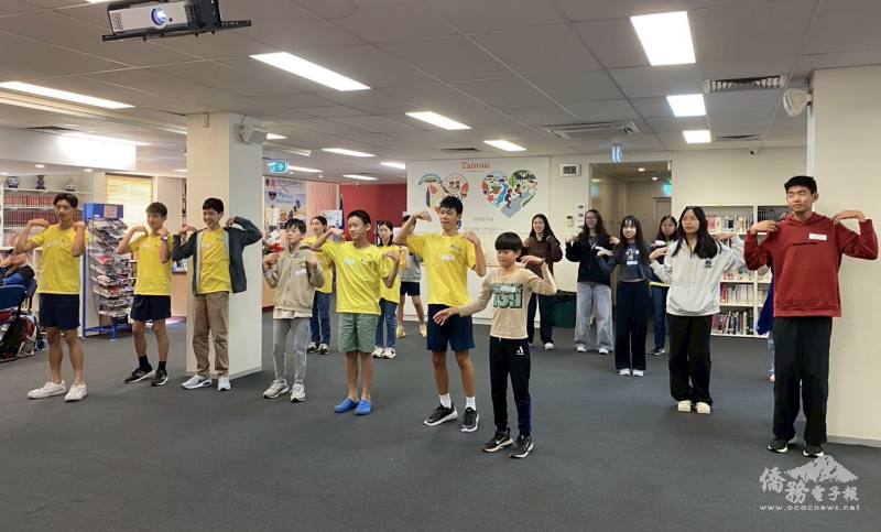 學員大使之舞揭開序幕