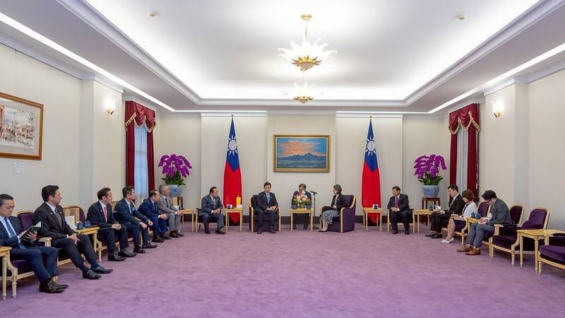 副總統接見「日本前經濟產業大臣西村康稔眾議員乙行」，並相互交流