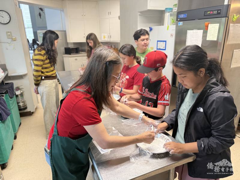 大納城中文學校龍鬚糖文化課程