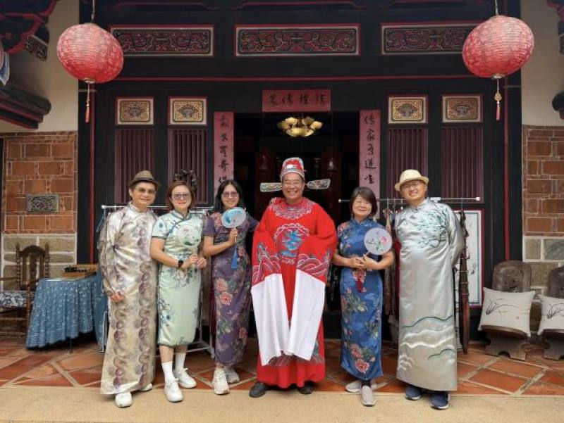 聚落走讀導覽與體驗活動-旗袍體驗