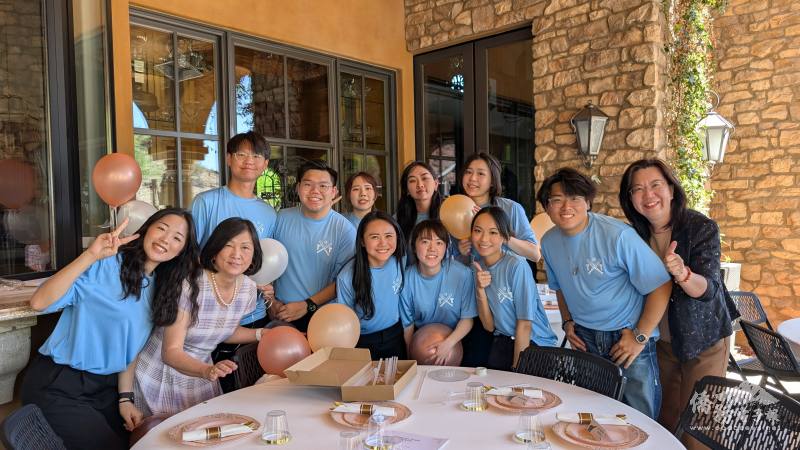 亞利桑那州臺灣留學生擔任臺灣美食國際巡迴講座志工