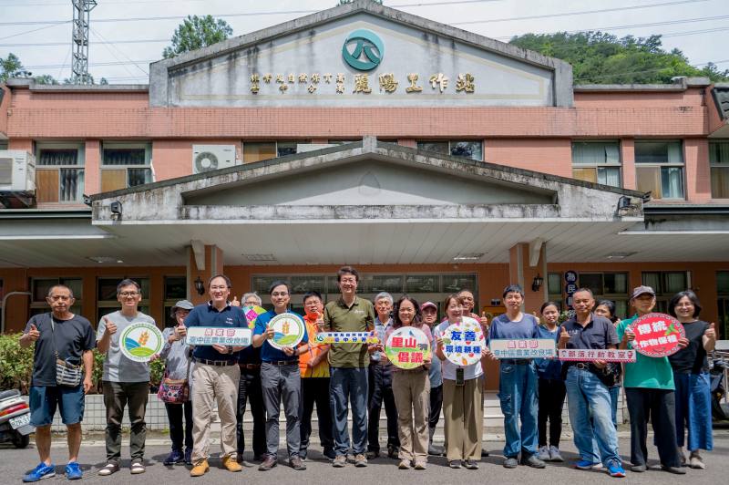 臺中農改場於林業保育署臺中分署麗陽工作站辦理「農業栽培管理精進現地輔導講習」，部落農友熱情參與