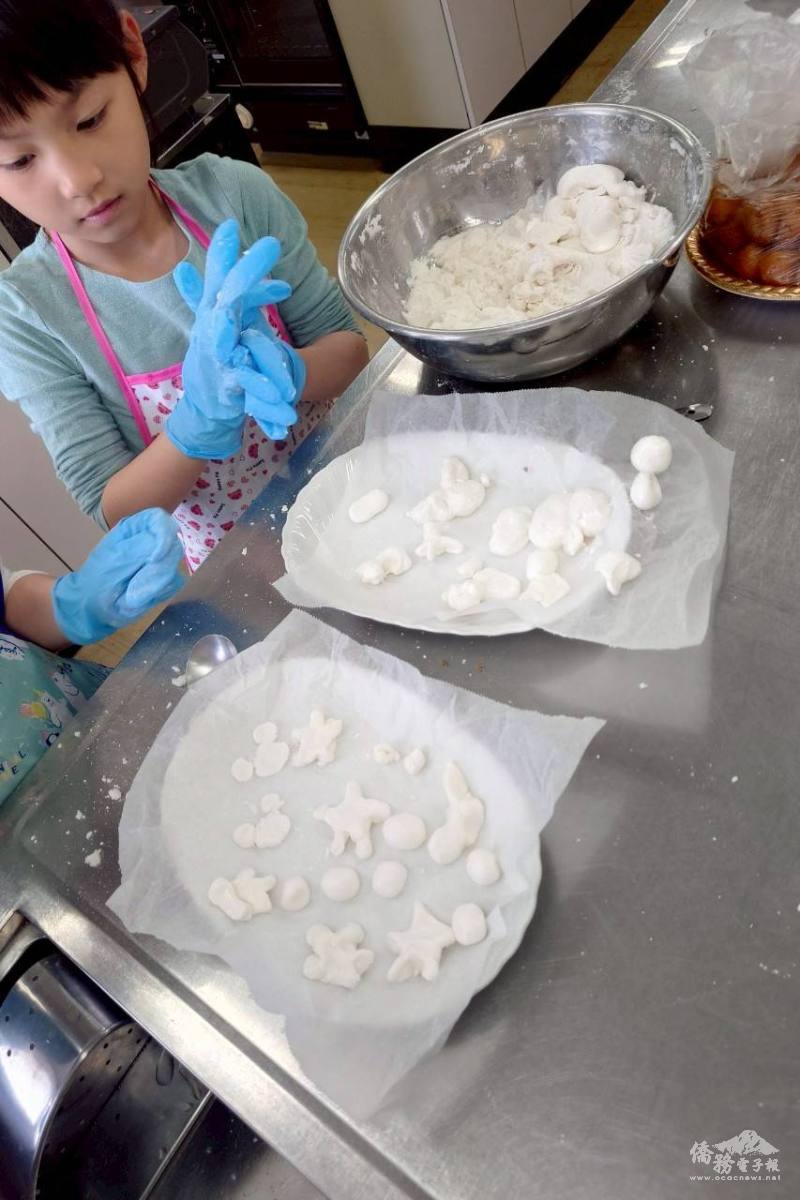 小朋友動手做湯圓