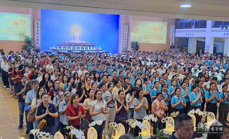 菲律賓地區千人參加活動虔誠祝禱