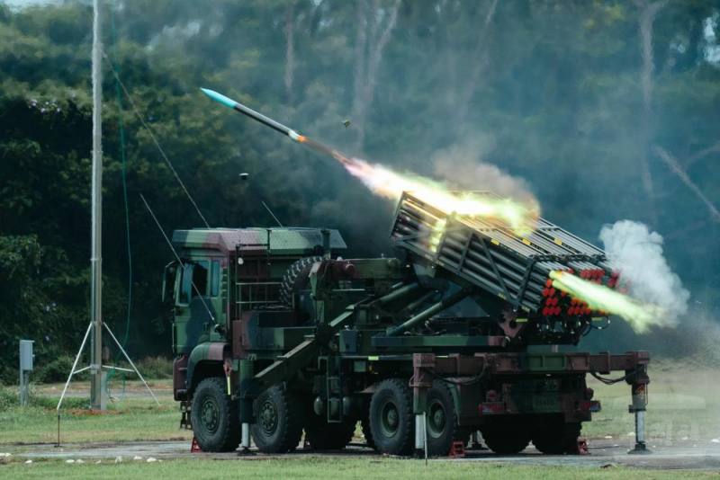 陸軍透由實彈射擊，驗證部隊訓練成效