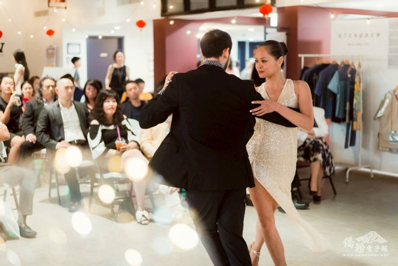 周穎蕾帶來探戈表演