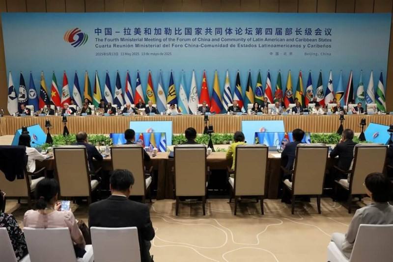The Forum of China and Community of Latin American and Caribbean States (CELAC) is held in Beijing on May 13. Photo: Reuters
