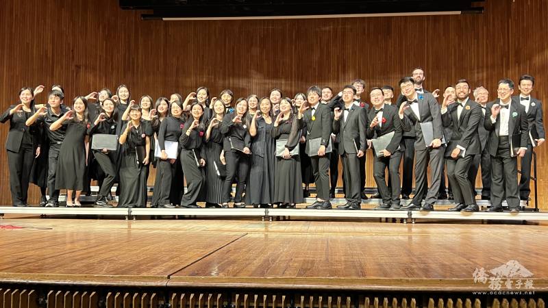 劍橋合唱團合影