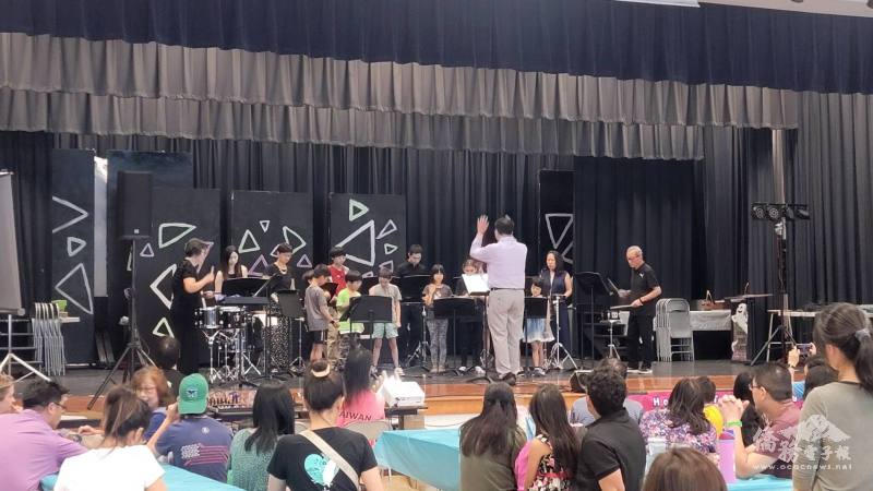 打擊樂鼓聲磅礴