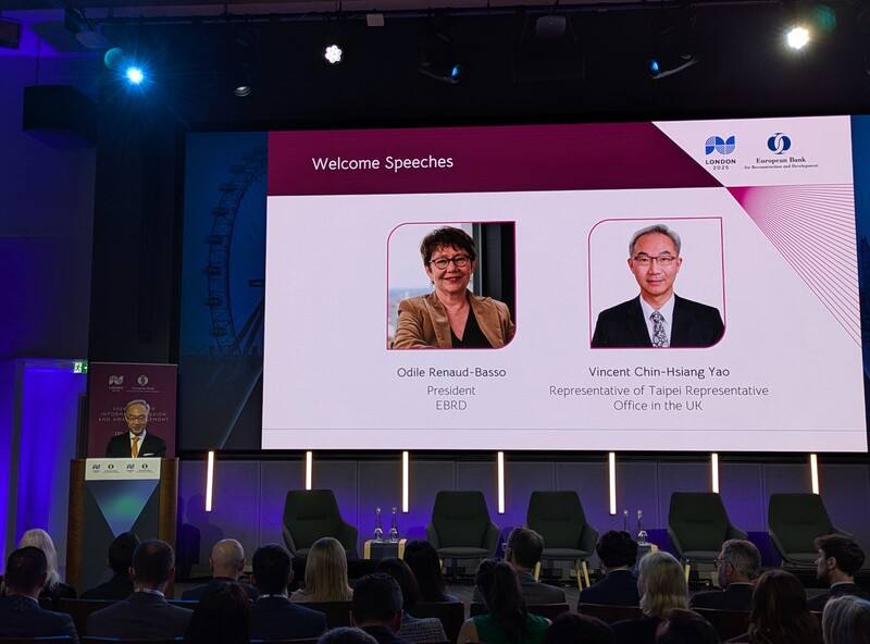 台灣多年來是歐洲復興開發銀行（EBRD）貿易促進計畫（TFP）的主要支持者，駐英國代表姚金祥13日在歐銀年會TFP論壇與歐銀總裁芮諾－巴索（Odile Renaud-Basso）一同致歡迎詞。