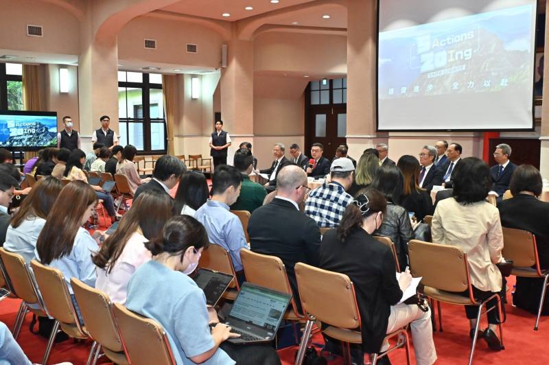 行政院16日舉辦媒體茶敘活動