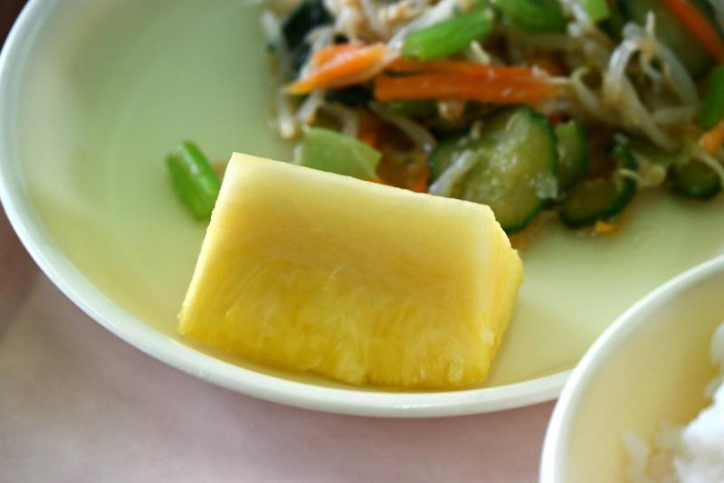 笠間市岩間第2小學校營養午餐營養午餐所使用臺農17號金鑽鳳梨