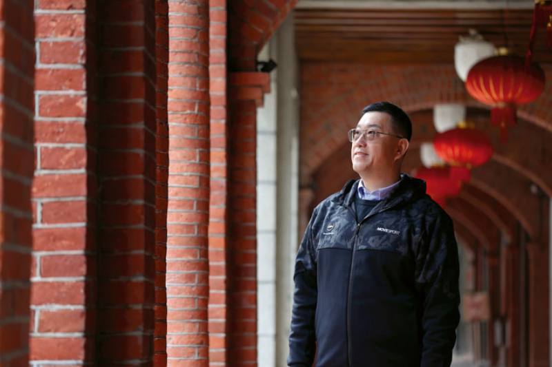 Lee Tung-ming has published several books in recent years to help preserve the rich shophouse culture of the Dadaocheng district.​​