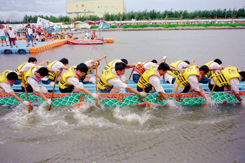 Besides the Lunar New Year, when Lukang bustles with activity, Dragon Boat Festival is another major event in the town. 
(MOFA file photo)