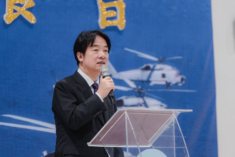 總統勗勉「海軍反潛航空指揮部」並致詞