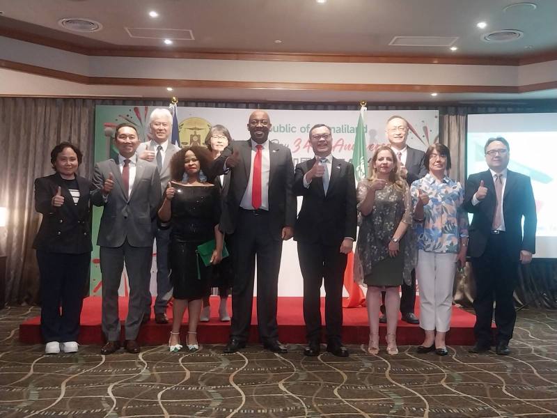 出席「索馬利蘭共和國獨立34週年晚宴」賓客合影