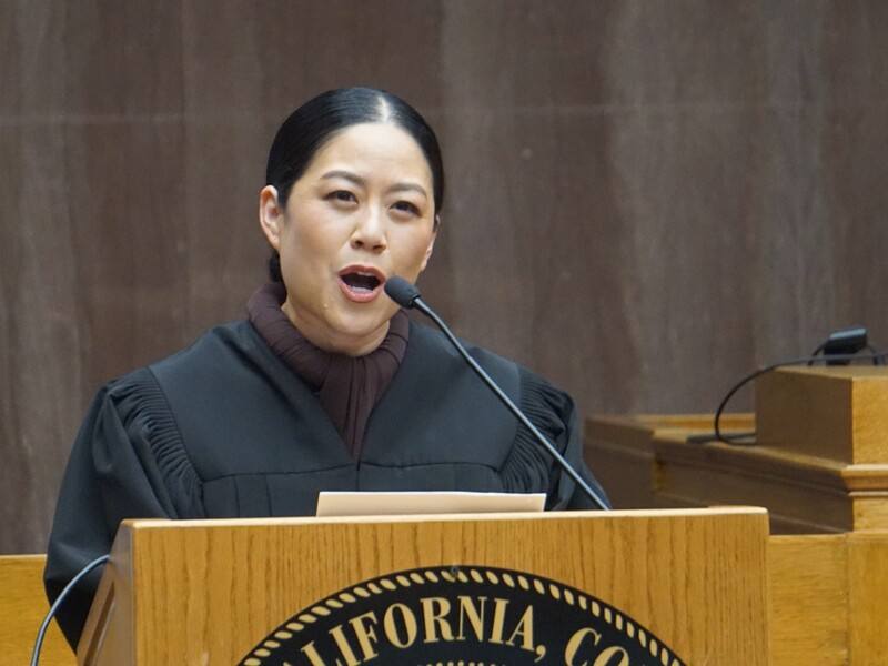 具台裔背景的黃海倫（圖）16日宣誓就職洛杉磯郡高等法院法官，她希望為台裔提高能見度，成為下一代的表率。