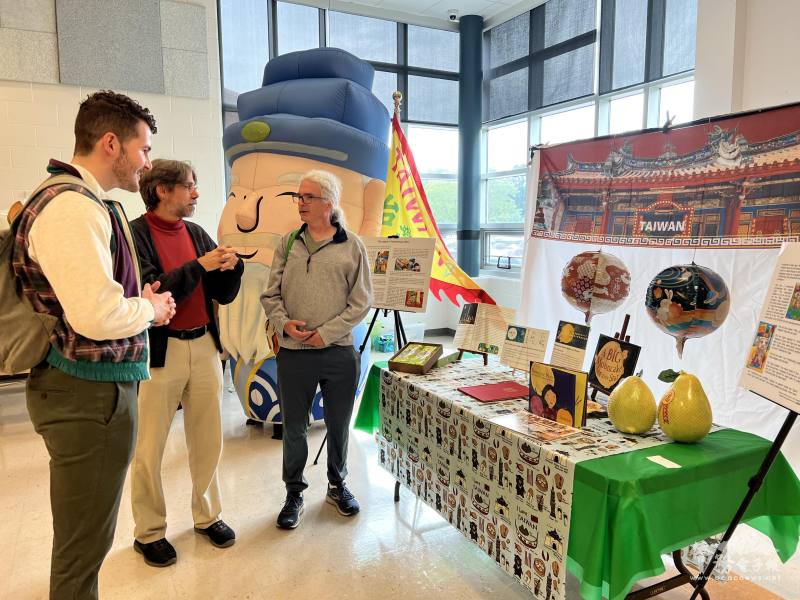 TCML–the Washington DC Taiwanese School hosts diverse cultural events, giving international students a multidimensional introduction to Taiwan’s heritage and arts.