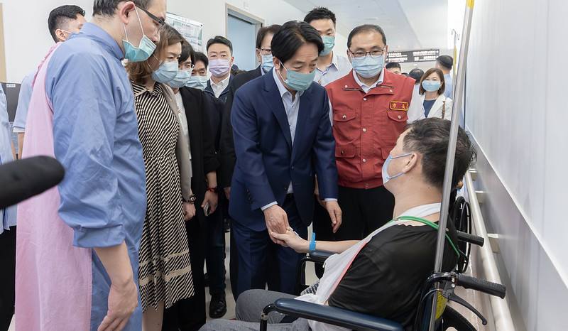 總統探視受傷人員