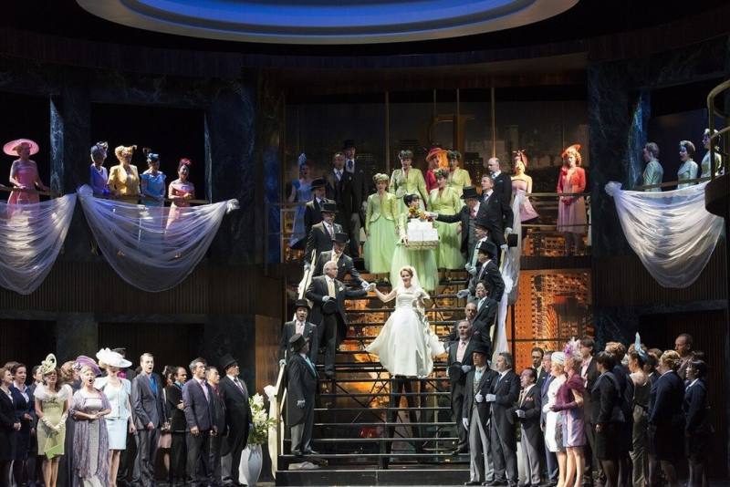 衛武營國家藝術文化中心9月將推出華格納歌劇「羅恩格林」，以全新視角詮釋經典，讓觀眾在4.5小時三幕全本的篇章裡，看見人性在愛情、信任、權力及欲望間的掙扎與選擇。（衛武營提供）