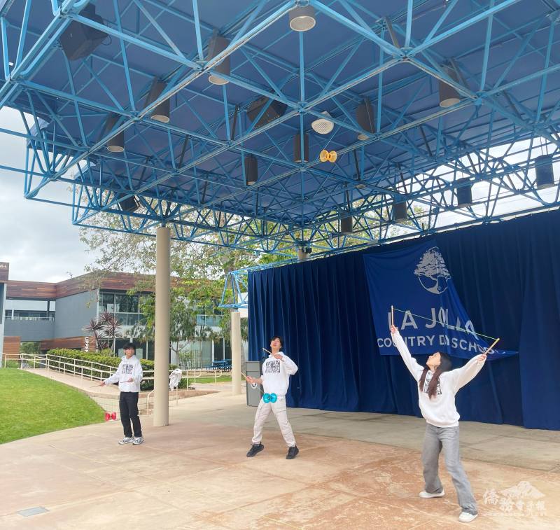 FASCA-SD members rehearse before performance.