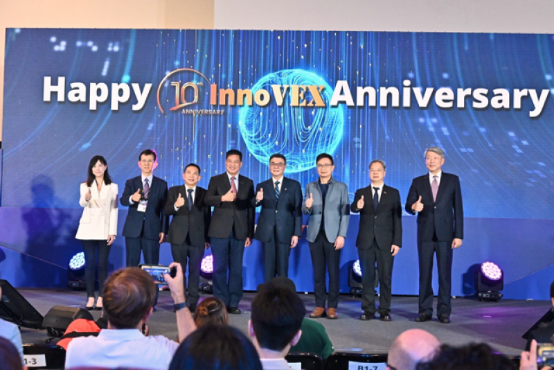 卓院長出席「InnoVEX 2025」開幕典禮