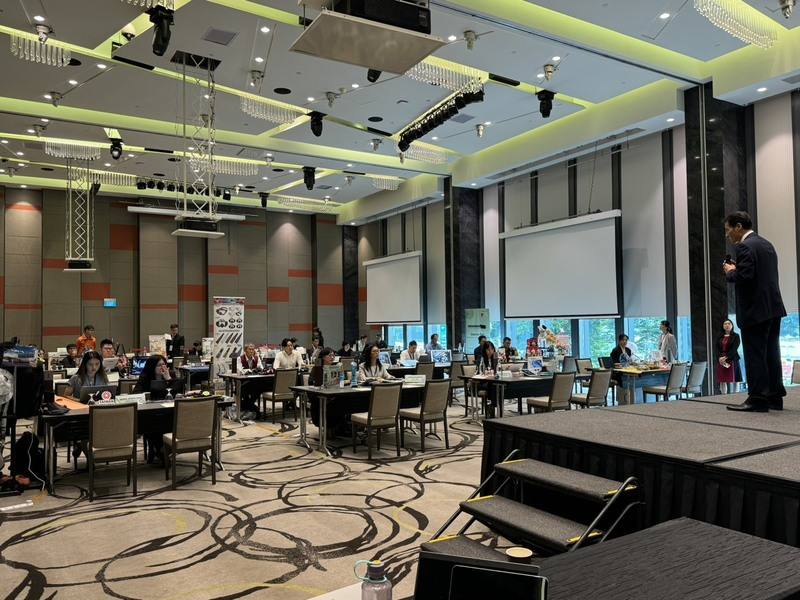 台灣科技相關領域多家企業23日到新加坡，出席商機拓銷活動
