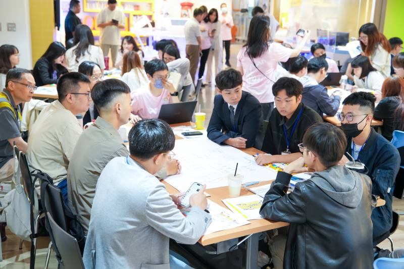 大專校院青年分組討論