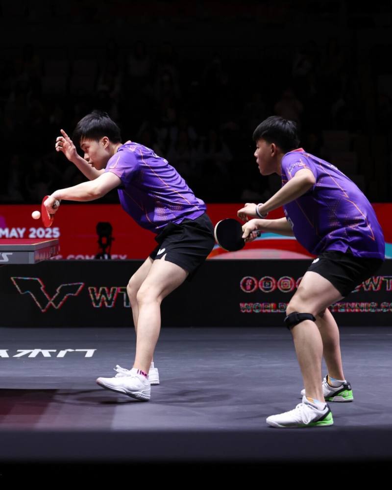 台灣桌球男雙組合林昀儒（左）、高承睿（右）世界排名升至第4。（圖取自facebook.com/WTT）