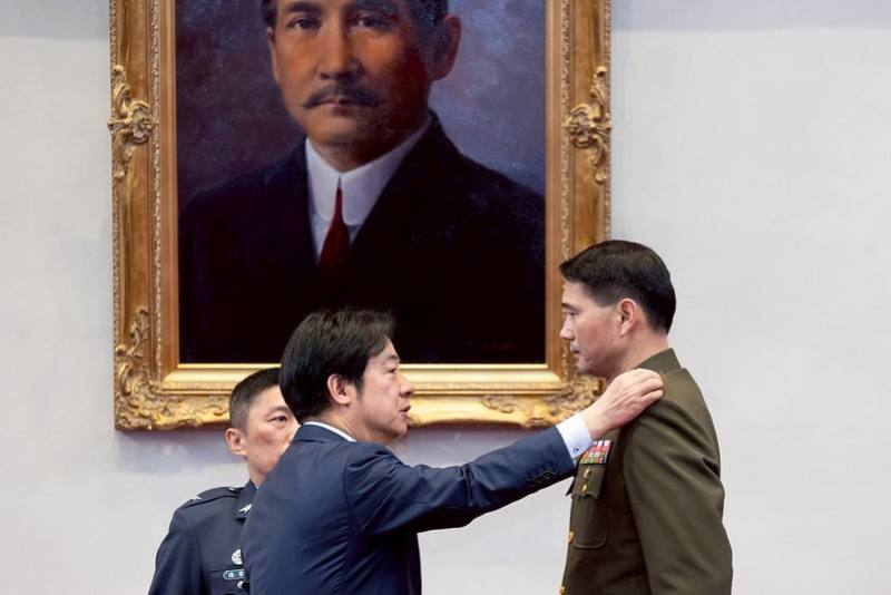 總統主持「中華民國114年6月份將官晉任授階典禮」