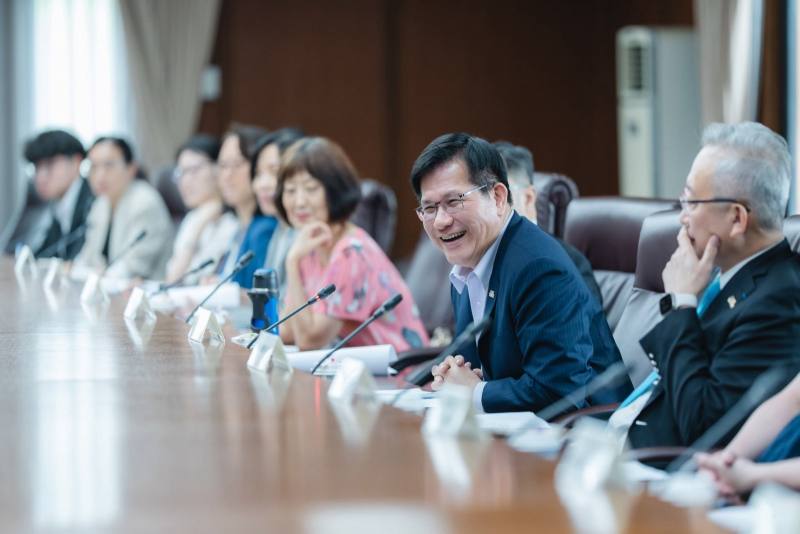 外交部長林佳龍主持「品牌識別優化」諮詢小組會議