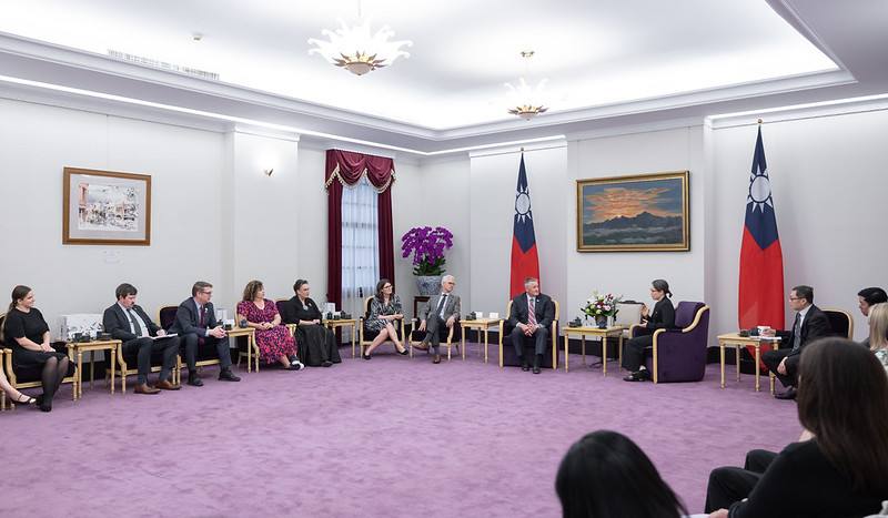 副總統接見「美國聯邦眾議院『天然資源』委員會主席魏德曼訪問團」