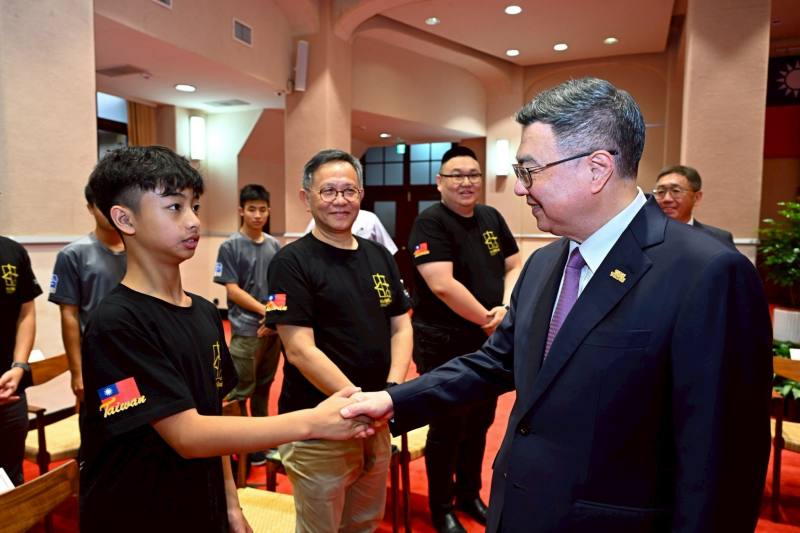 卓揆接見風力能源世界賽臺灣代表隊