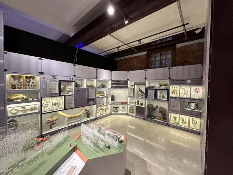 臺博館「未來戰士」以人類活動場景島與危機事件日誌供觀眾進行探索地球環境危機。