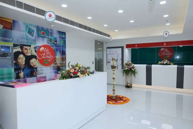 中信銀表示，趁斯里伯魯德分行搬遷至卡圖帕克姆的機會，總公司在辦公設備投入相當多資源，當員工看到公司投入資源提升辦公環境，不僅感受到總公司對他們的重視度，員工也會對自己的前景充滿期待，更願意投入工作。圖為卡圖帕克姆分行。（中信銀提供）