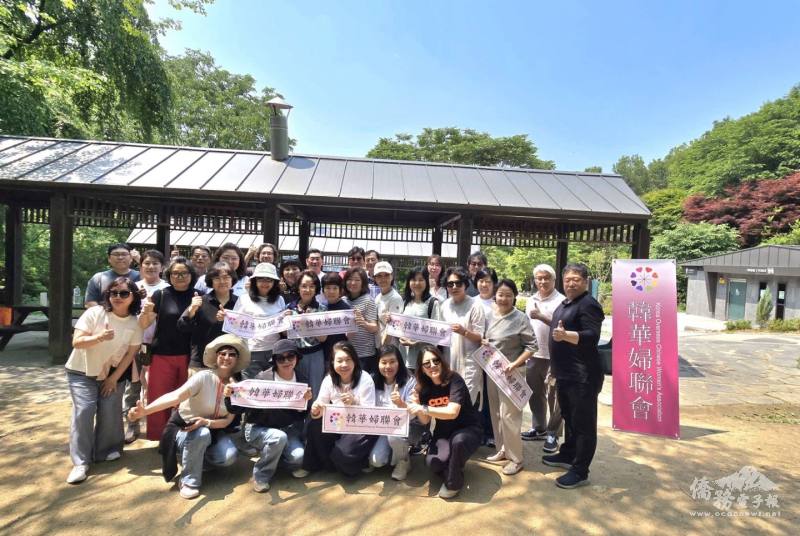 駐韓國代表處副代表郭秋雯與所有出席人員合影