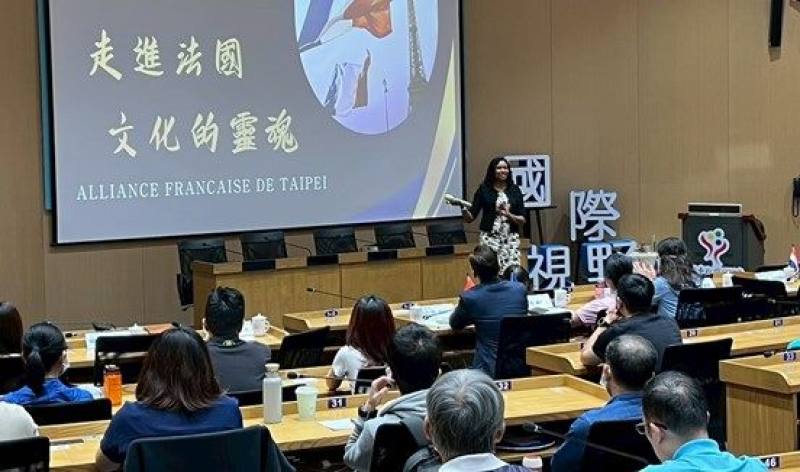 Keynote lecture from Patricia Lopes