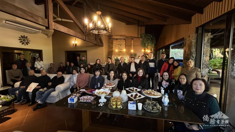 駐東方市總領事、同仁、東方市僑務榮譽職及社團代表