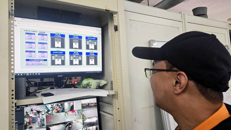 國立傳統藝術中心宜蘭傳藝園區占地達24公頃，2023年起將原有的EMS（Energy Management System）能源管理系統升級，由手動操控改為遠端監控，透過電腦進行自動量測、控制、預警與及時修正，力行節能減碳。