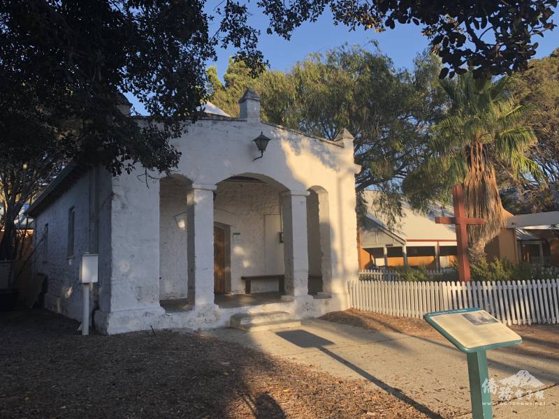 老鼠島的歷史建築，訴說著島上曾經的滄桑