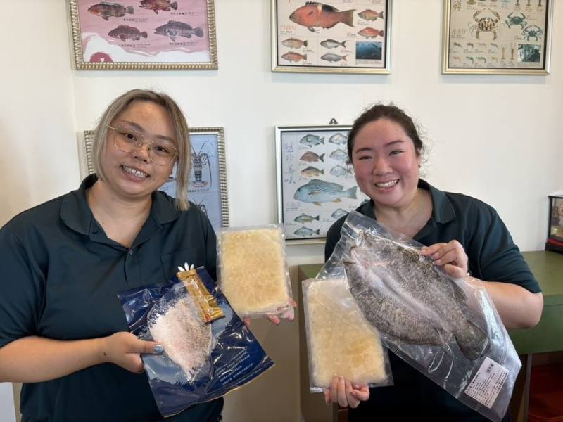 高雄市永安區保寧社區與興達港區漁會5日聯合舉辦「鱸意永續水產品研發發表會」活動，3款新產品展現成果。（高雄市農業局提供）