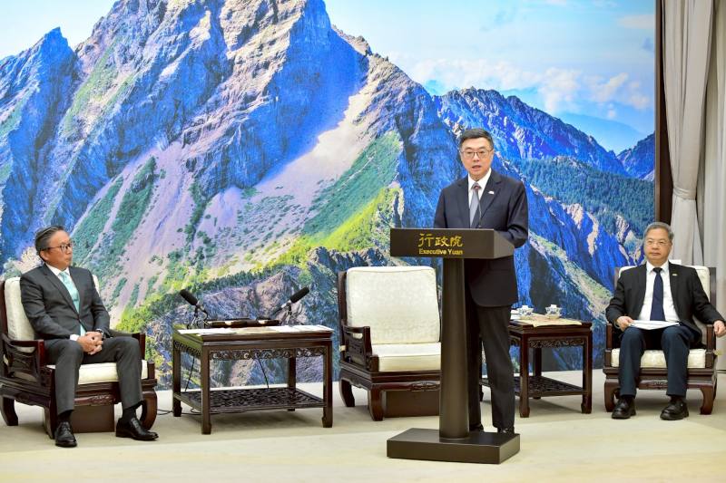 卓揆：公私協力推動淨零減碳政策 促進政府與產業雙贏