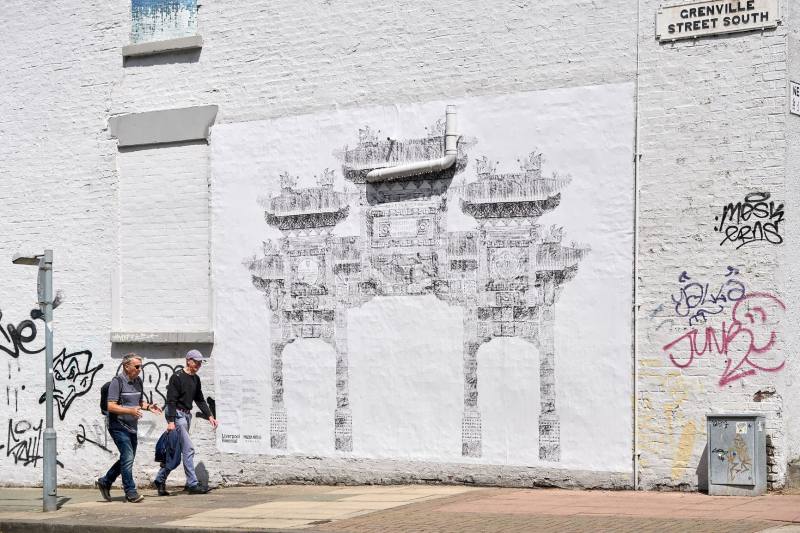 利物浦雙年展主辦單位委託張致中創作的作品《拱頂石》（利物浦雙年展提供）