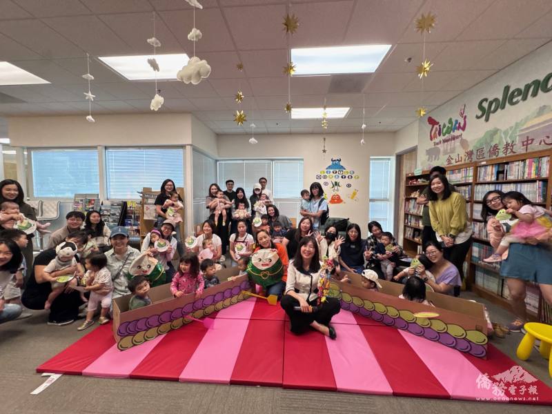端午節中文故事時間親子合照