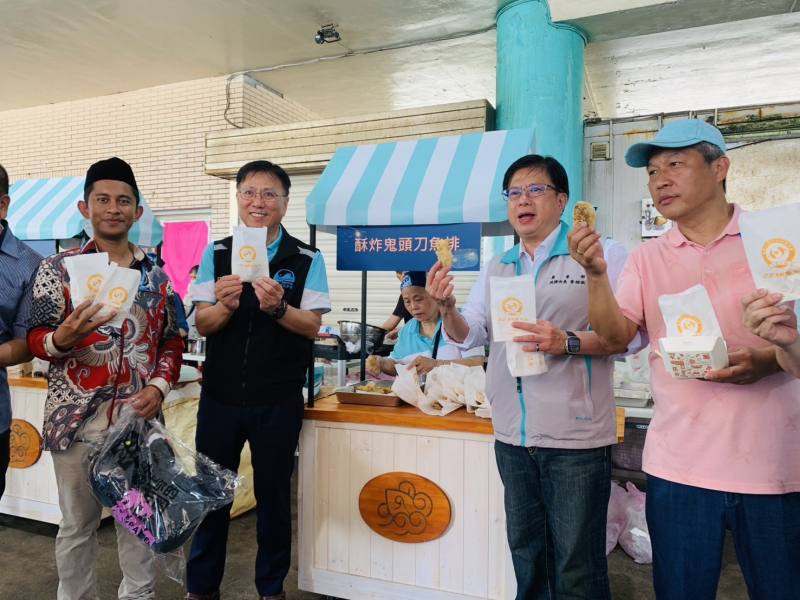 現場園遊會活動及各式攤位