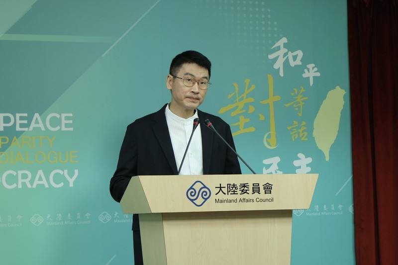 陸委會副主委兼發言人梁文傑主持例行記者會