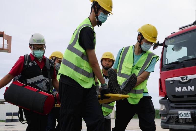 T-CERT（民間自主緊急應變隊）參與關鍵基礎設施遭破壞搶救演練