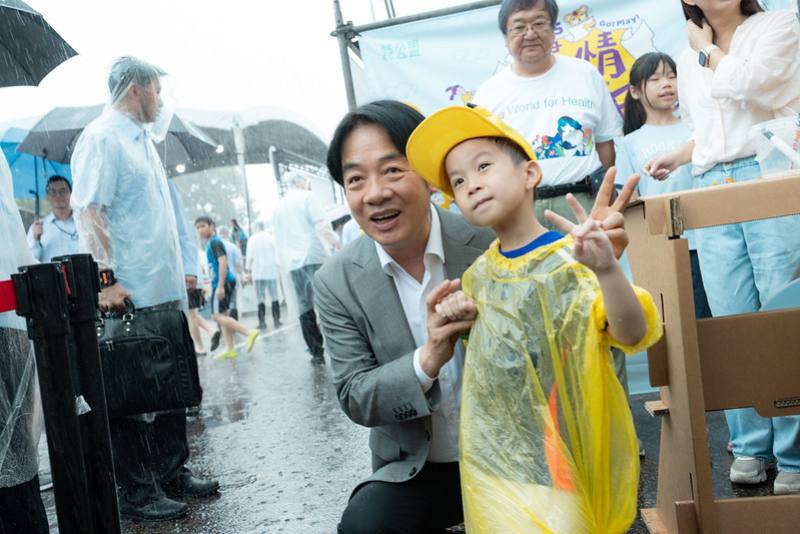 總統出席「2025盡情遊戲日凱道無極限」開幕典禮